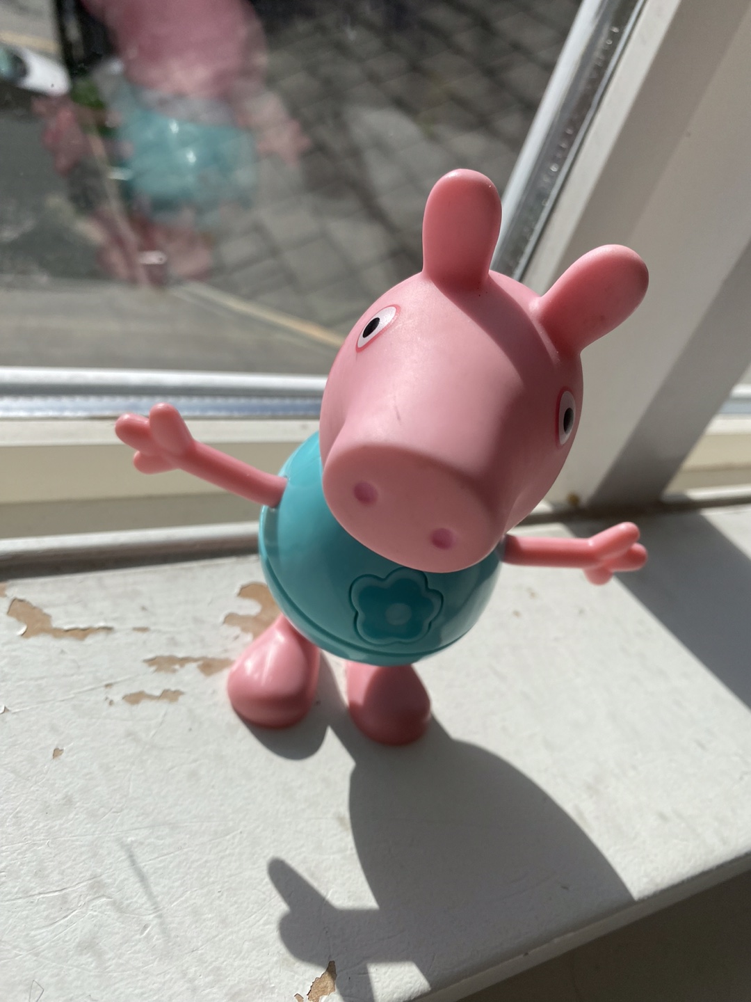Peppa Pig Talking Toy need batteries