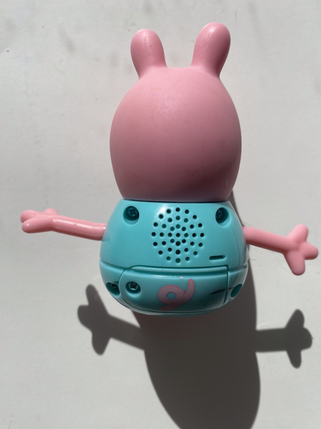 Peppa Pig Talking Toy need batteries - photo 4
