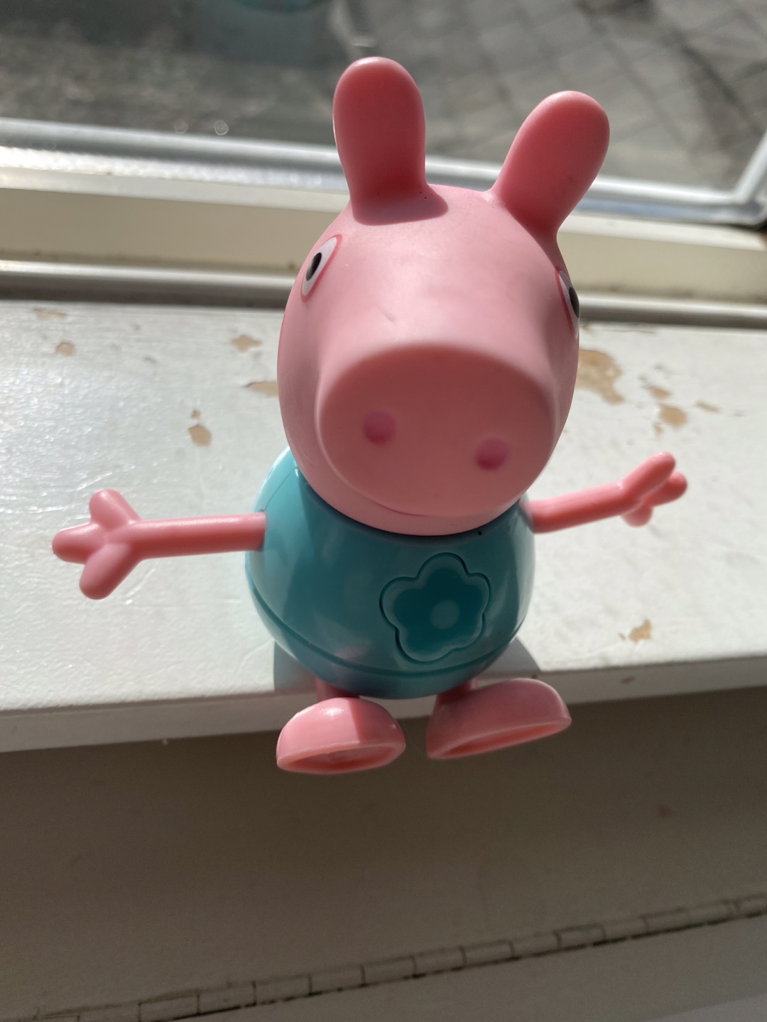 Peppa Pig Talking Toy need batteries - photo 5