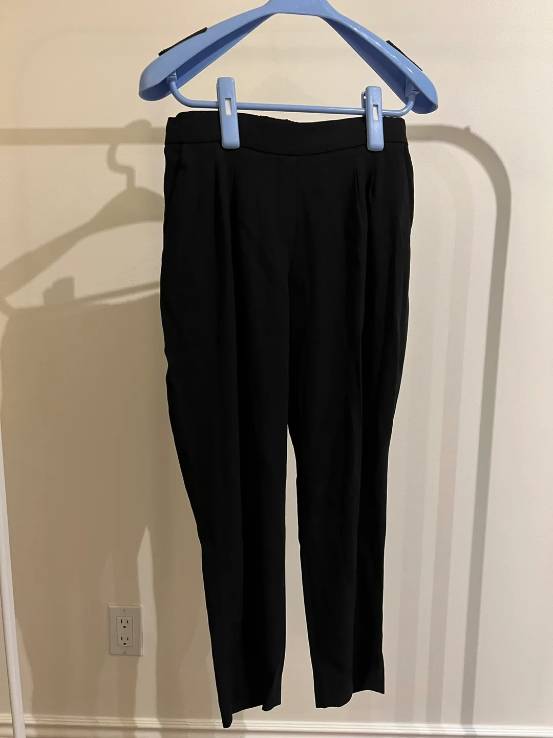 Babaton Black Pants image indicator(2)