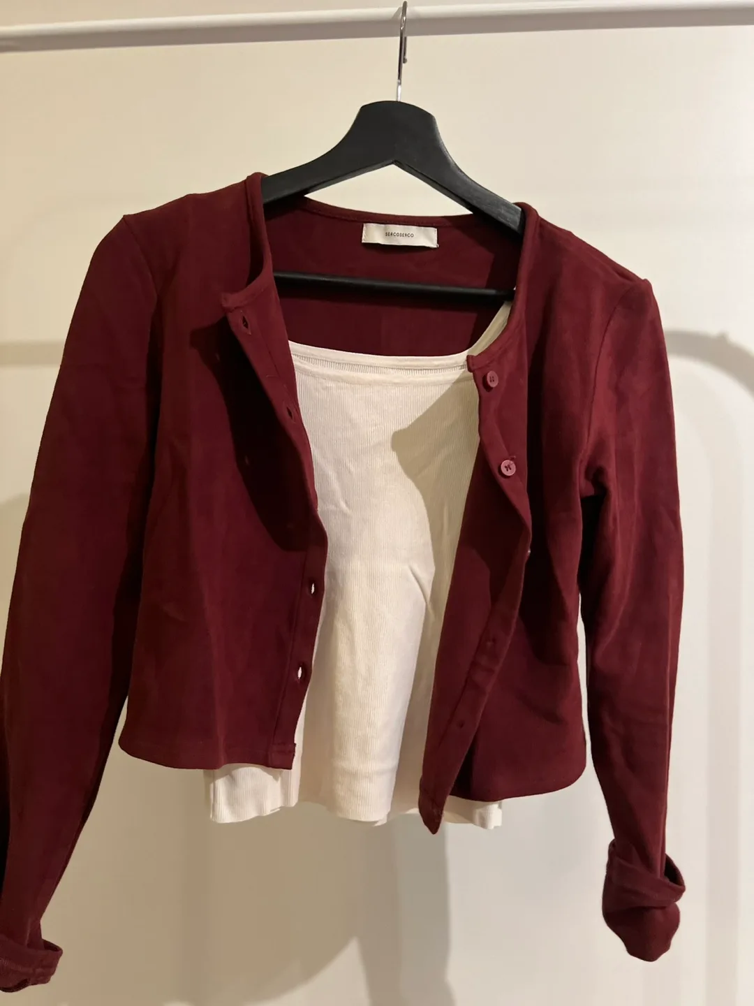 Burgundy Cropped Cardigan image indicator(2)