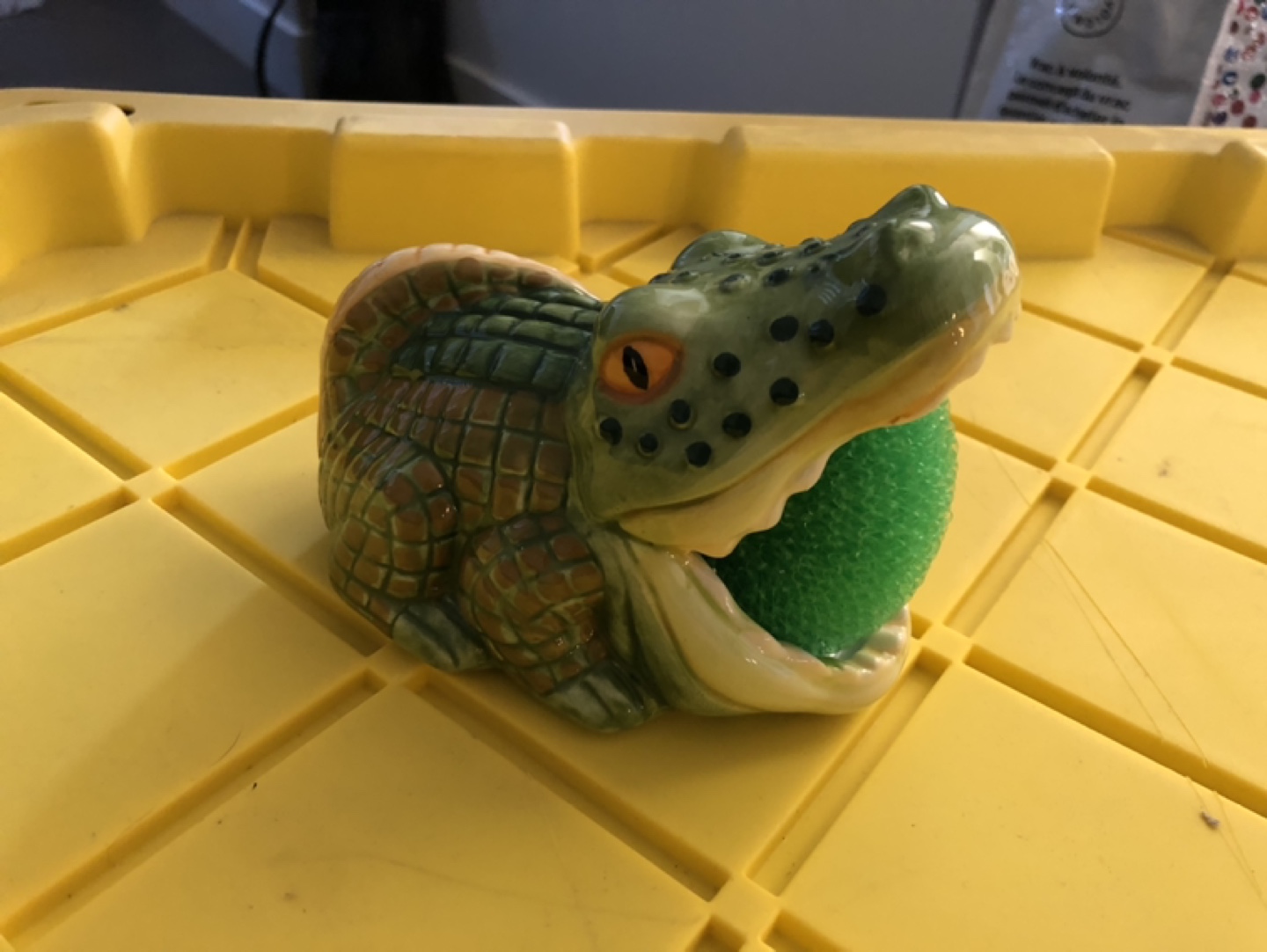 Alligator Dish Soap Sponge Holder