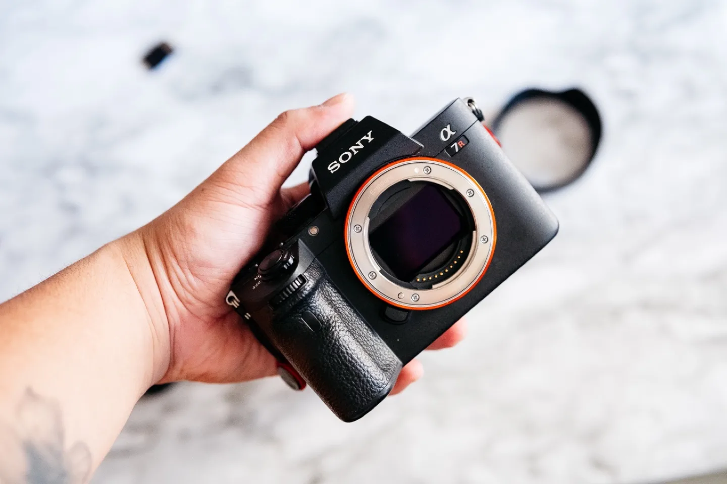 Sony Alpha 7R3 Mirrorless Camera thumbnail