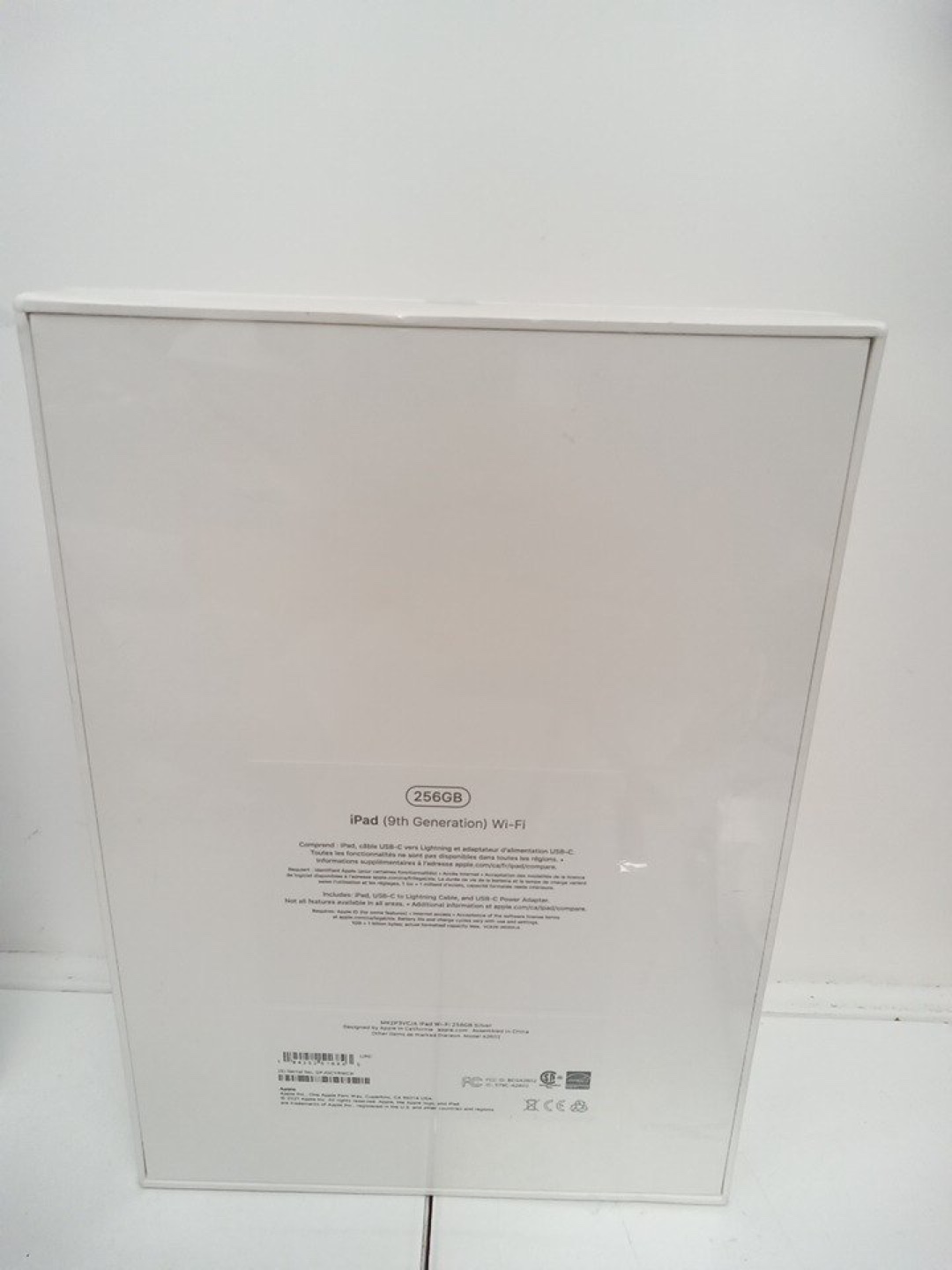 iPad 9th Gen 256GB Wifi Silver *Sealed / Brand New* - photo 3