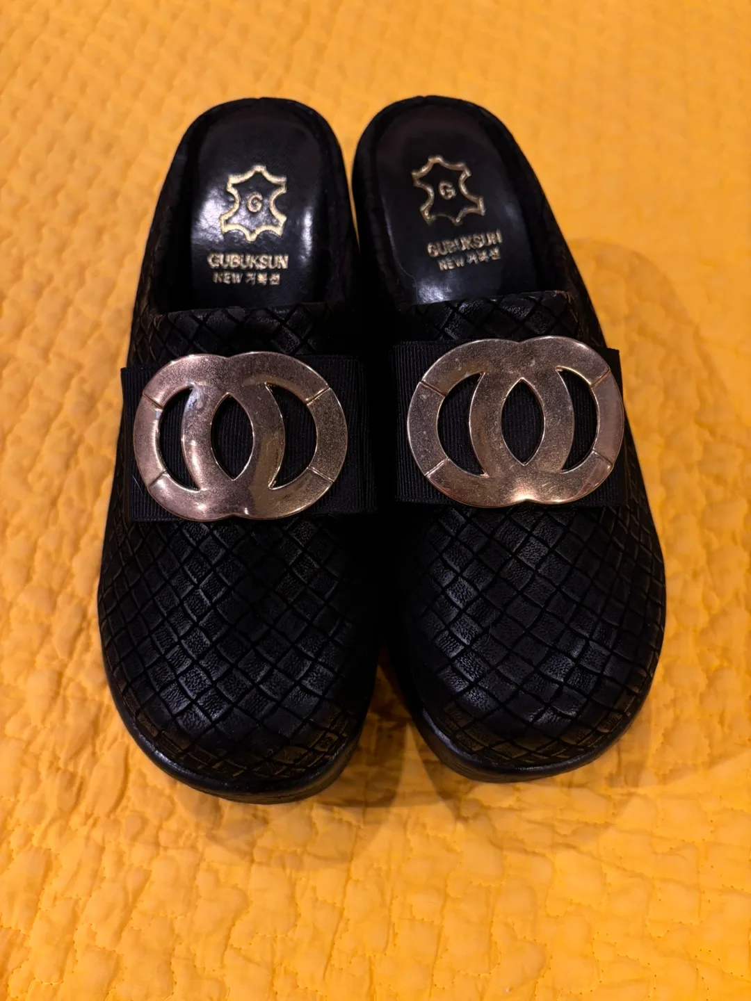 Black Platform Clogs image indicator(6)