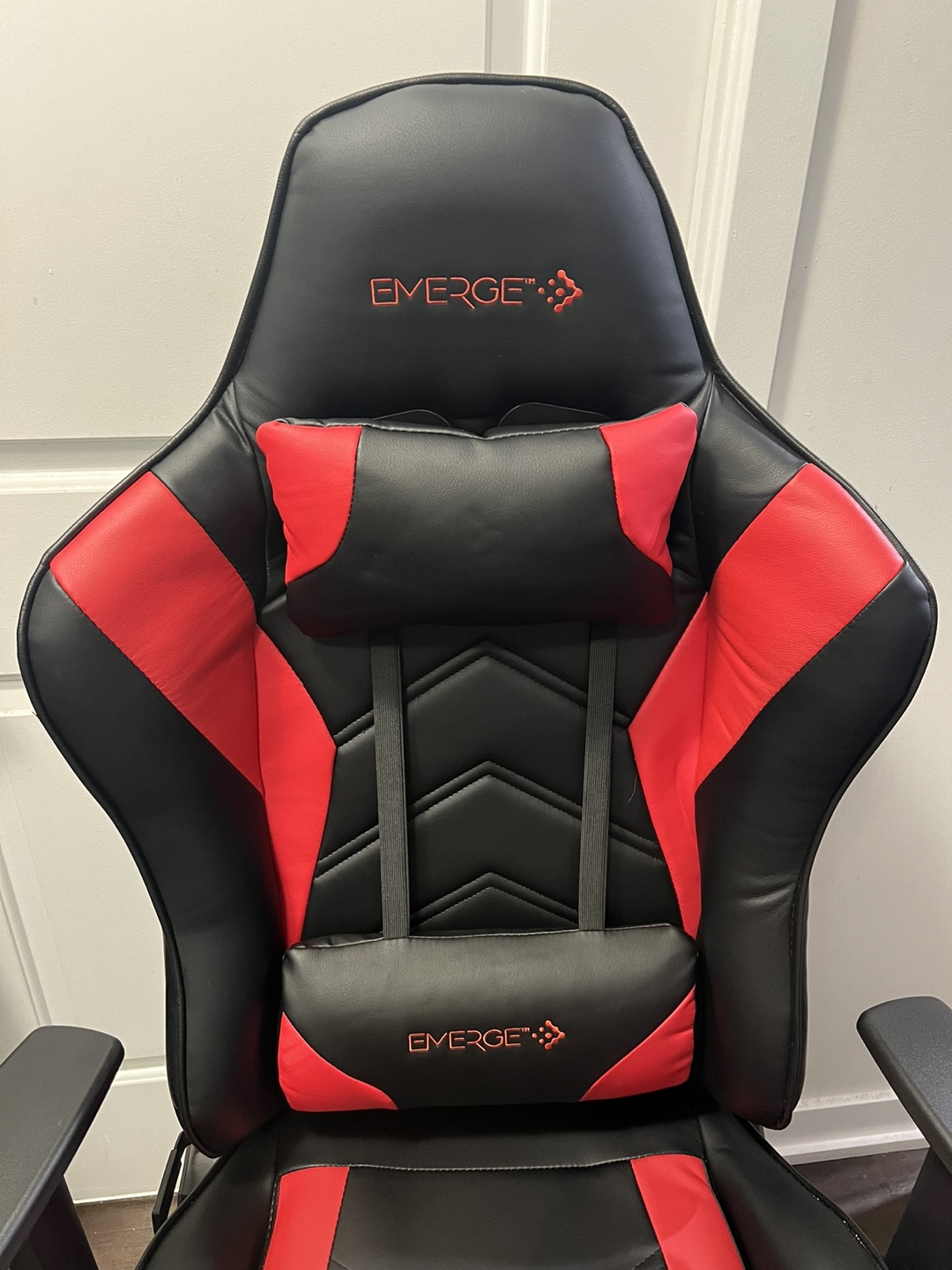 Emerge Gaming Chair - Like New! - photo 3