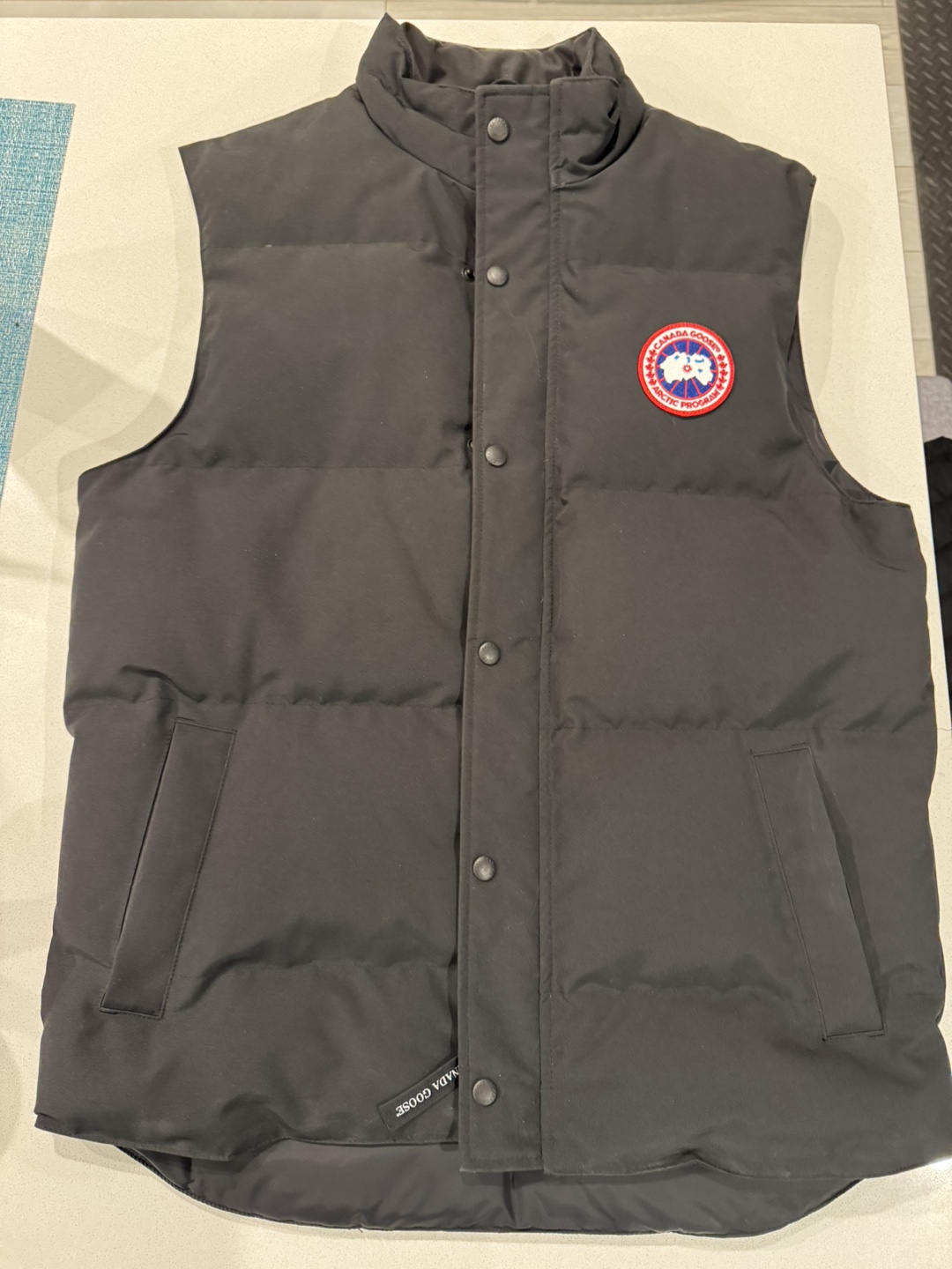 Men’s Canada Goose Black Vest Size LG