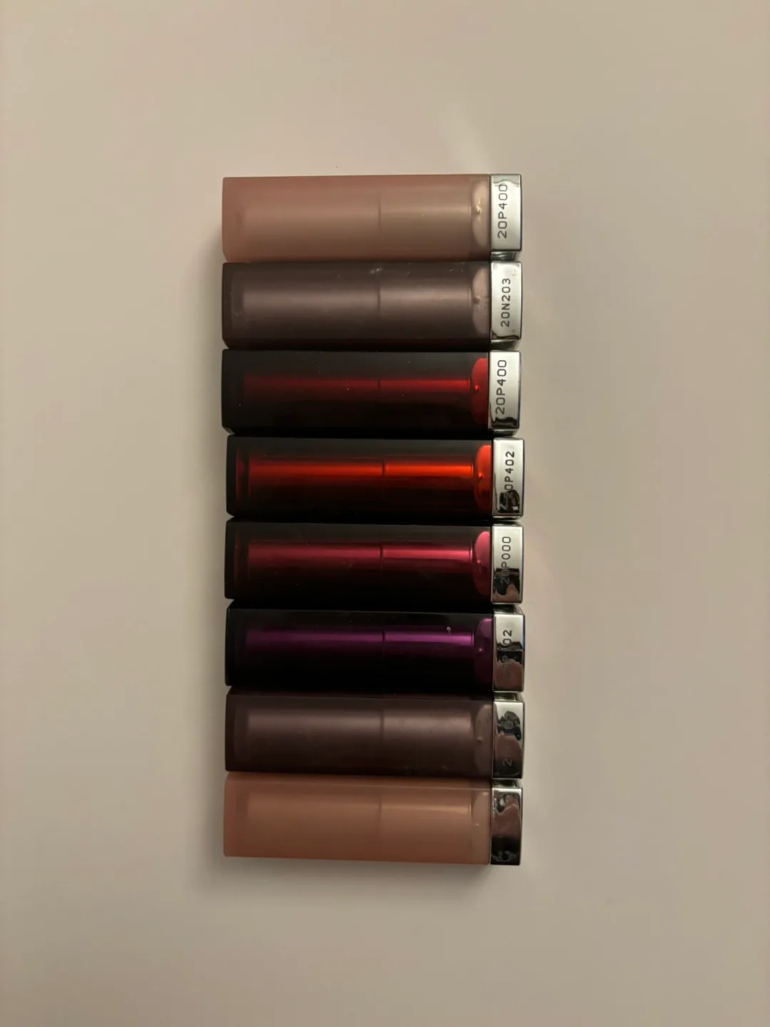 Lot of 8 Maybelline Lipsticks image indicator(5)