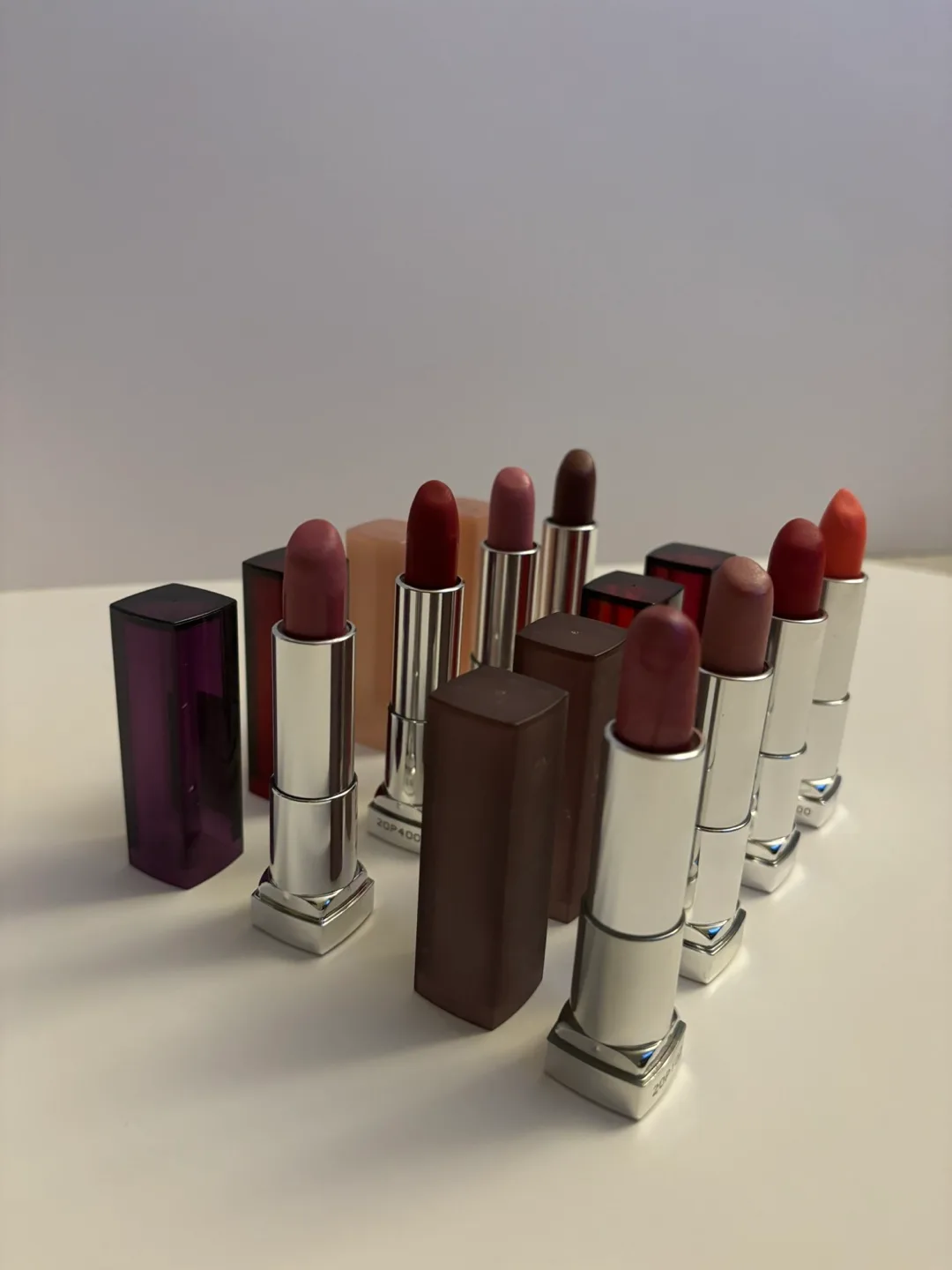 Lot of 8 Maybelline Lipsticks image indicator(6)