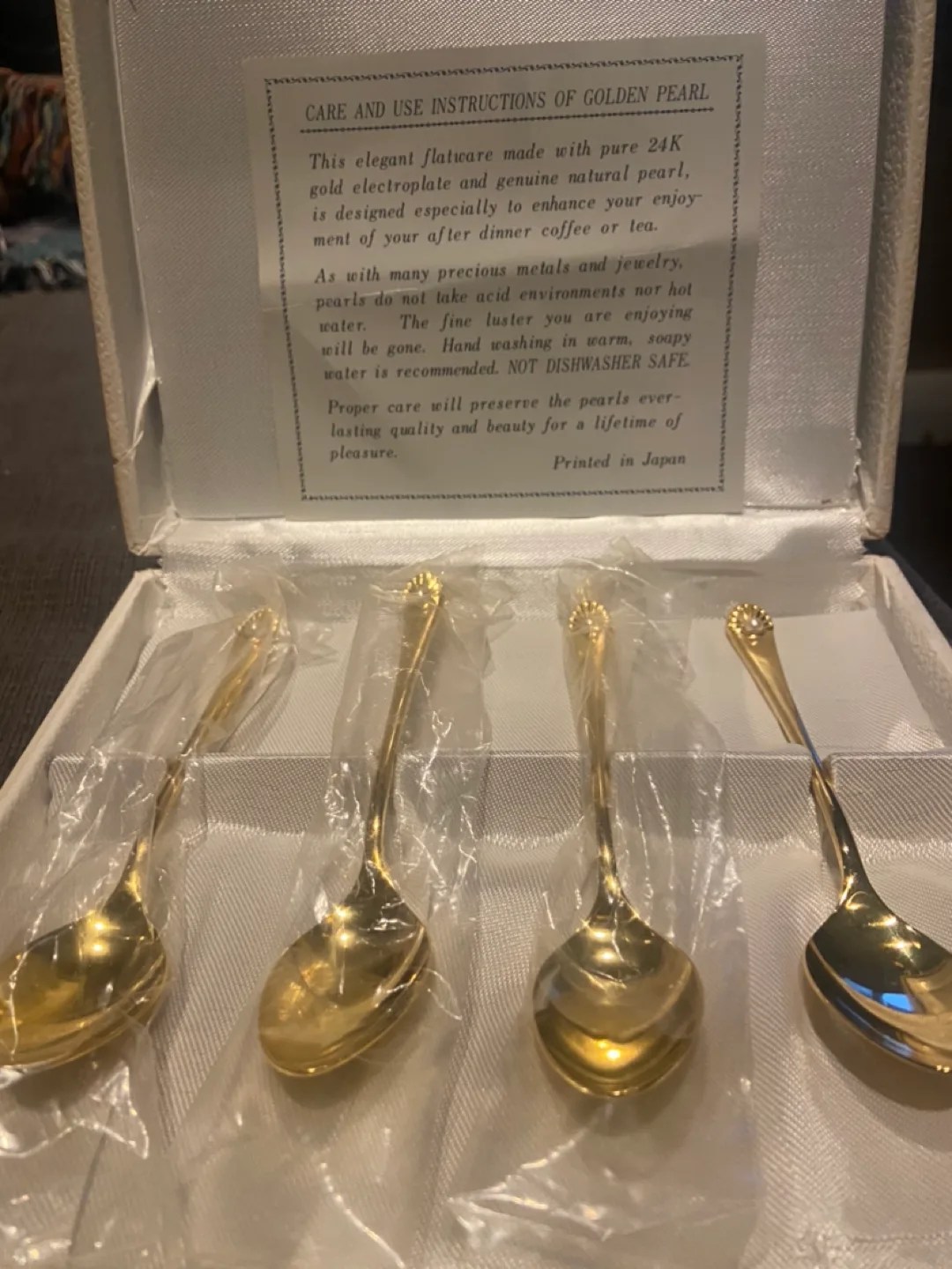 Golden Pearl 24K Gold Electroplate Teaspoons Set of 4 image indicator(2)