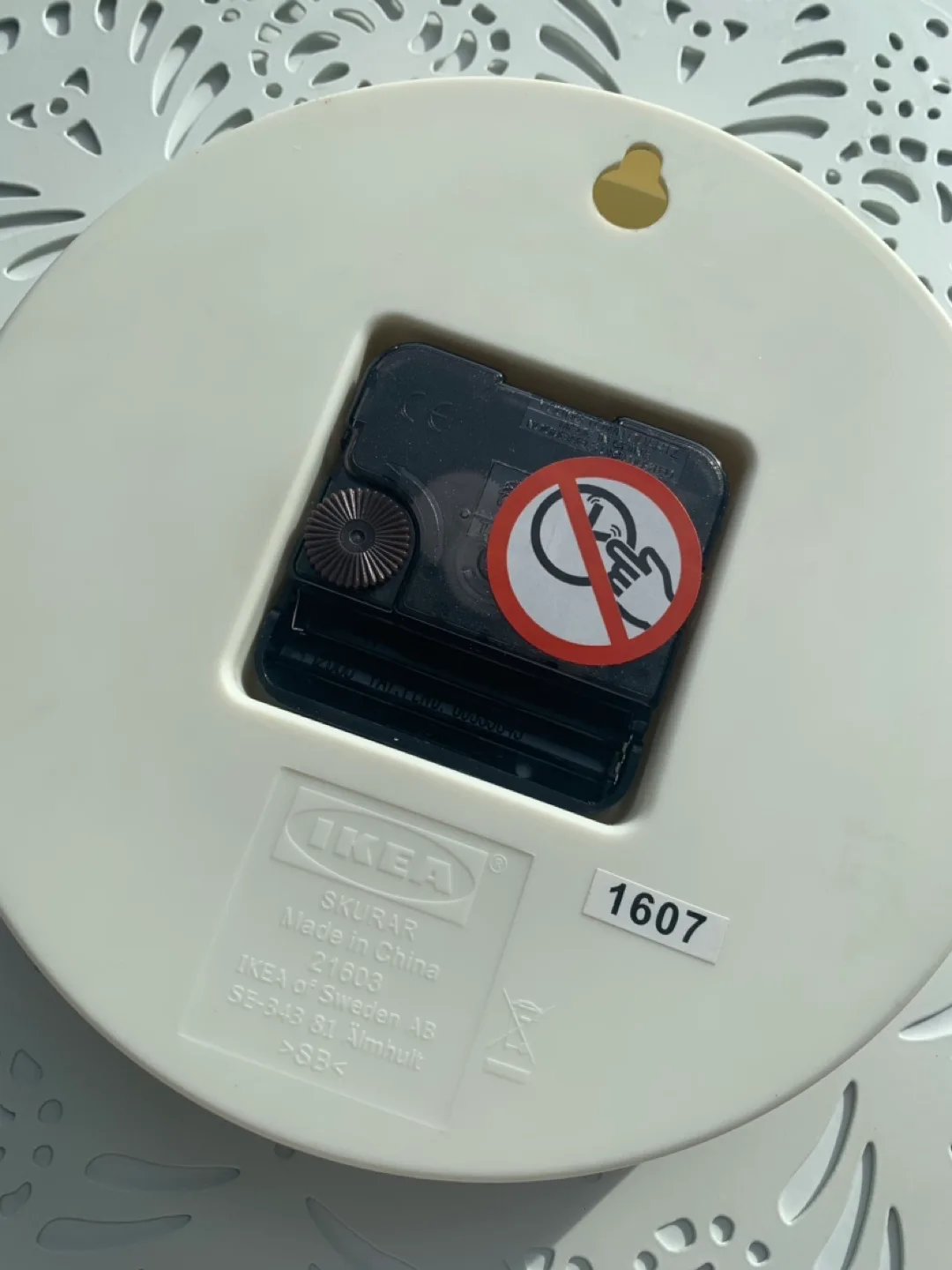 ☀️IKEA White Wall Clock image indicator(3)