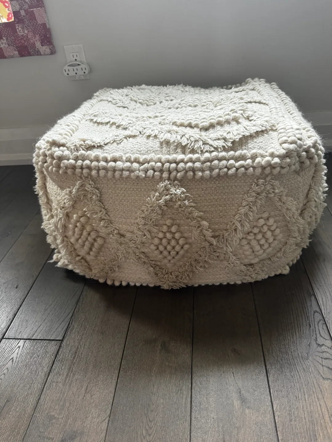 Pouf / foot rest thumbnail