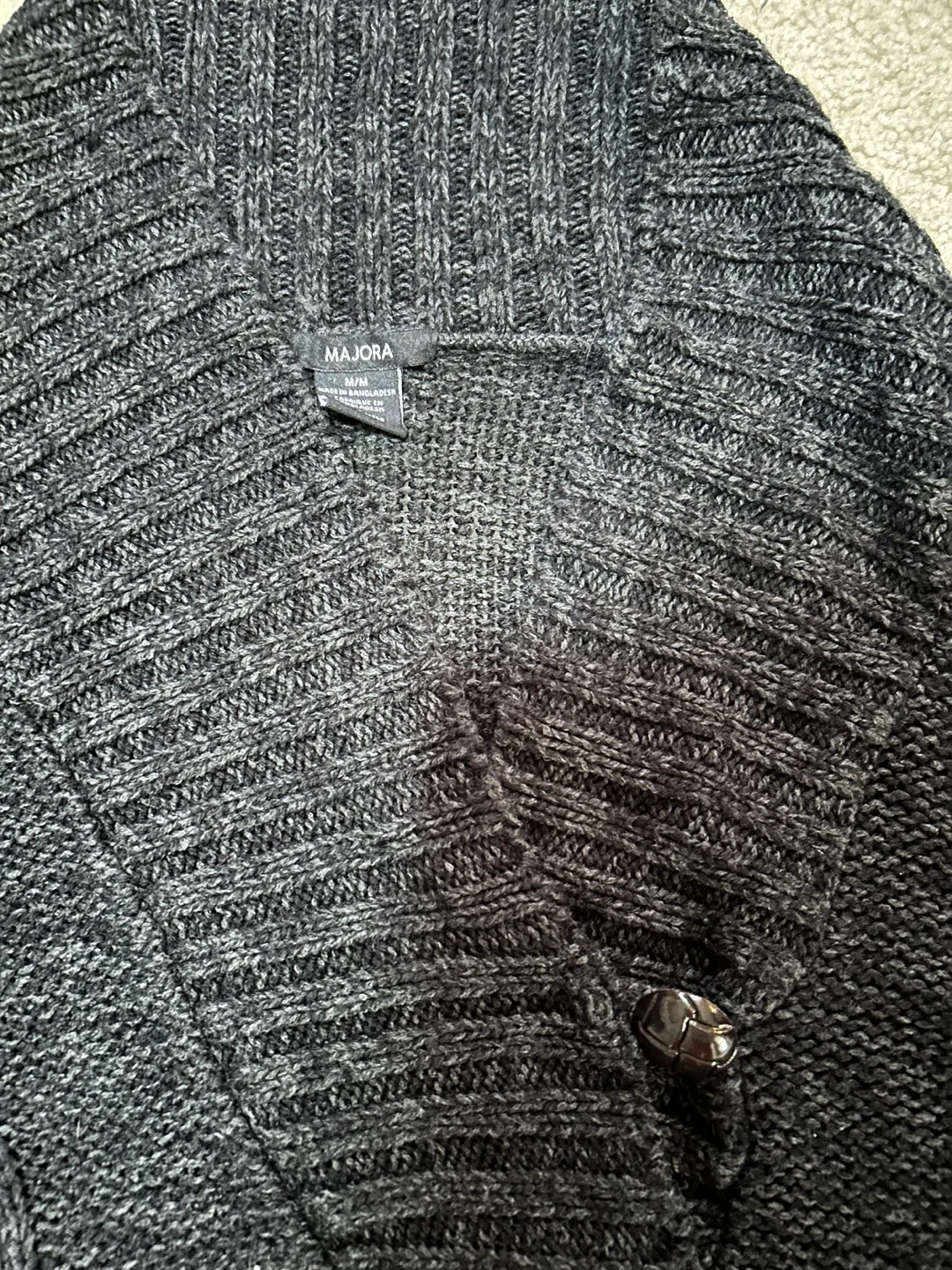 Cute sweater - MEDIUM image indicator(4)