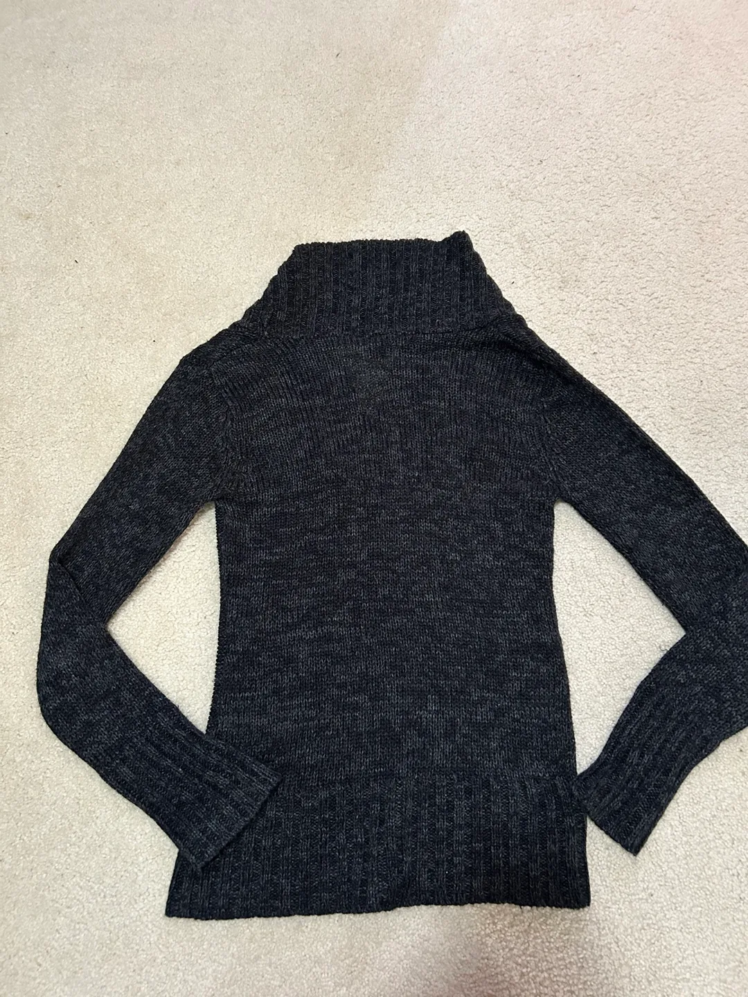 Cute sweater - MEDIUM image indicator(2)