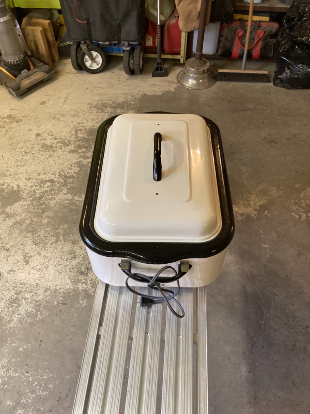 Hamilton Beach Electric Roaster Oven - photo 3