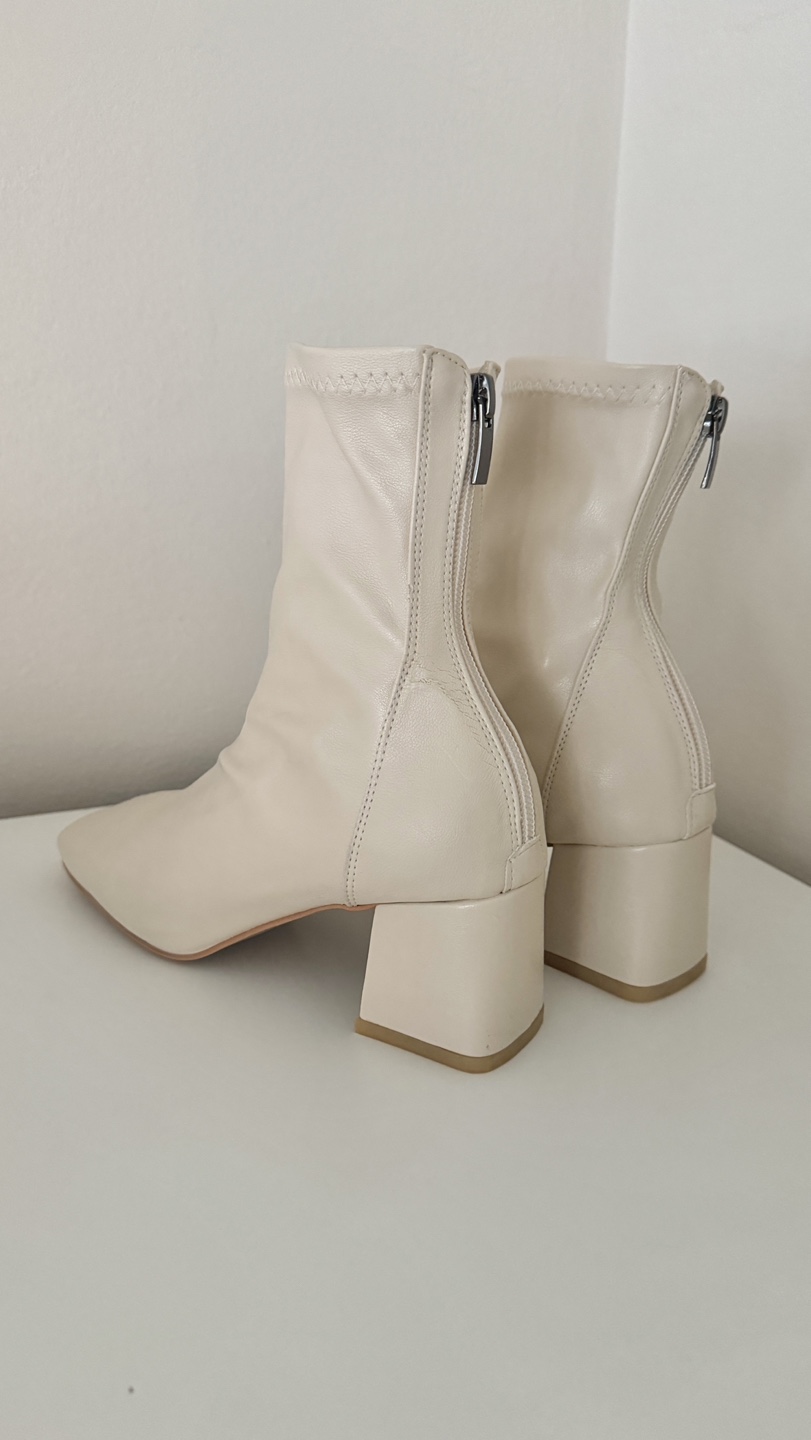Ivory Ankle Boots / Brand New / size 6.5 - photo 2