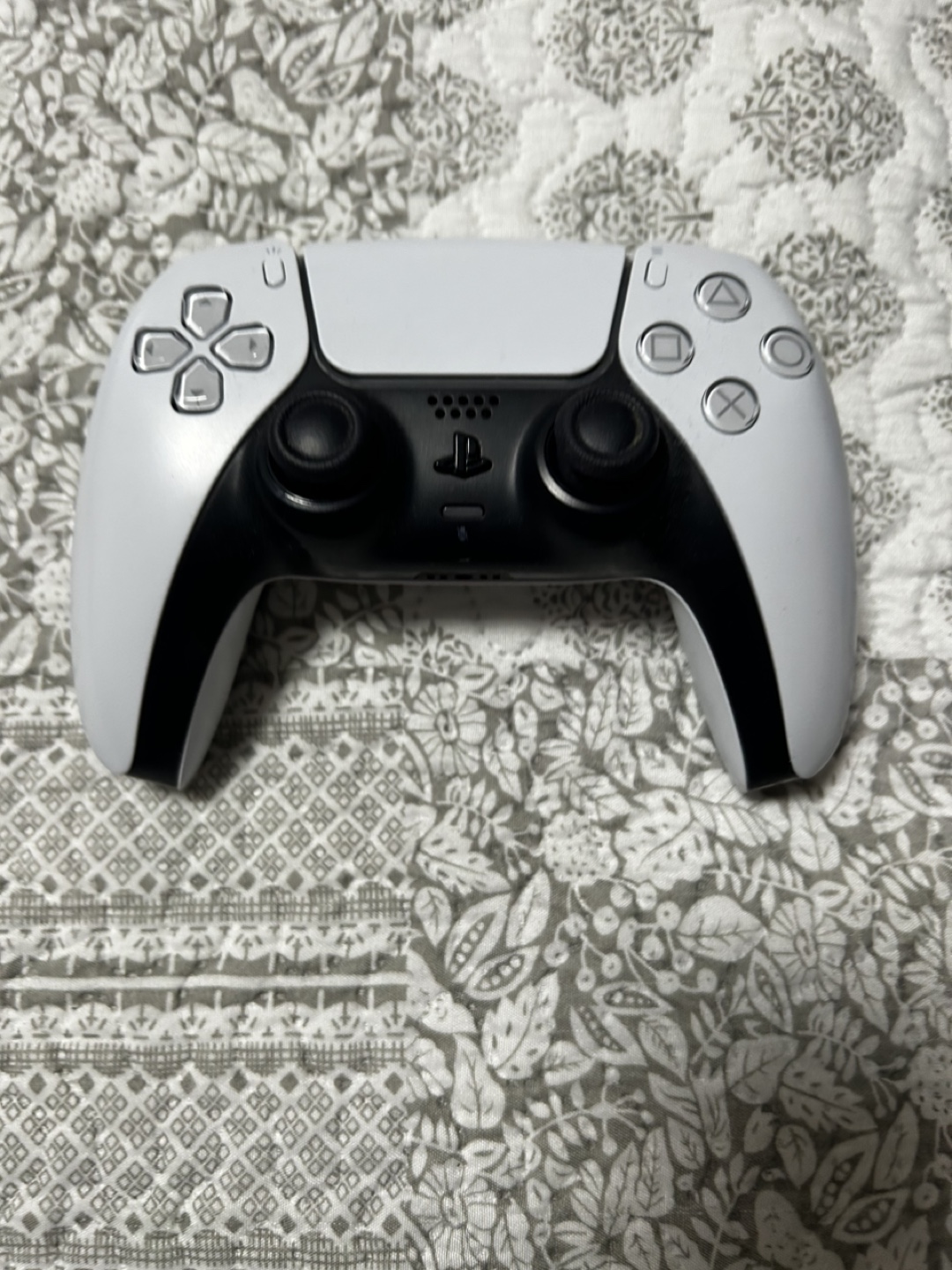 PS5 DualSense Wireless Controller - White - photo 2