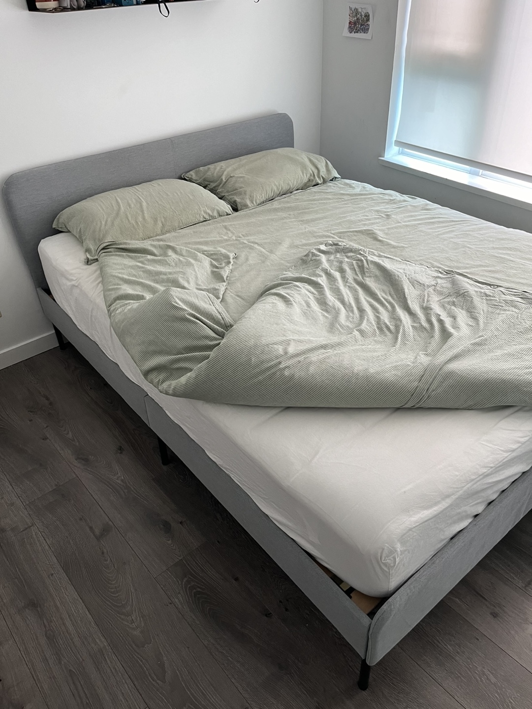 Queen-Sized Bed Frame - photo 5