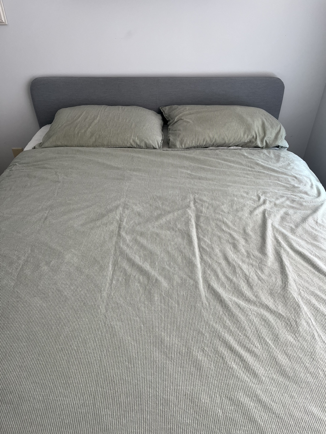Queen-Sized Bed Frame - photo 3