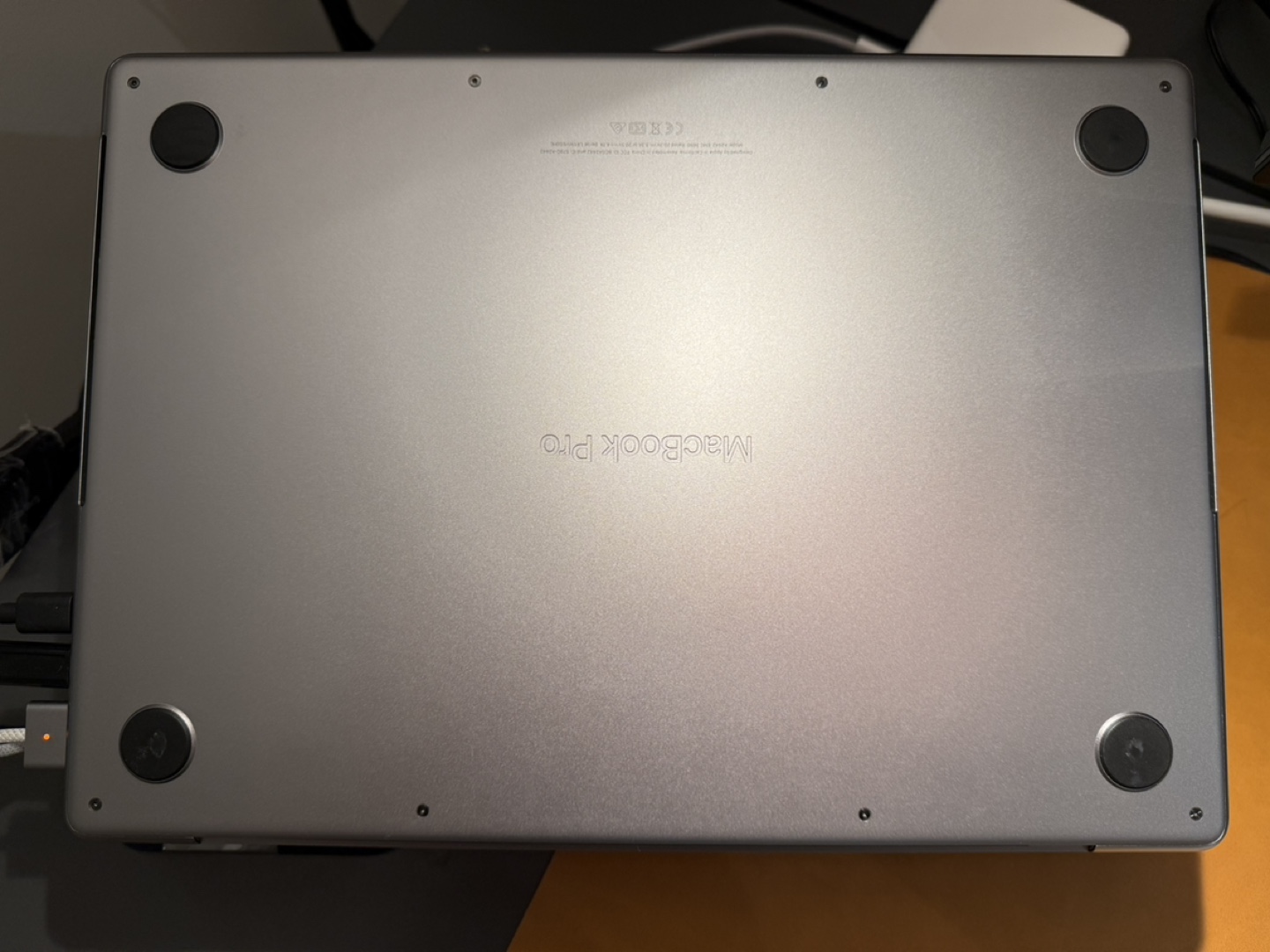MacBook Pro M1 Pro 2021 14" 32GB Ram 1TB Storage - photo 5