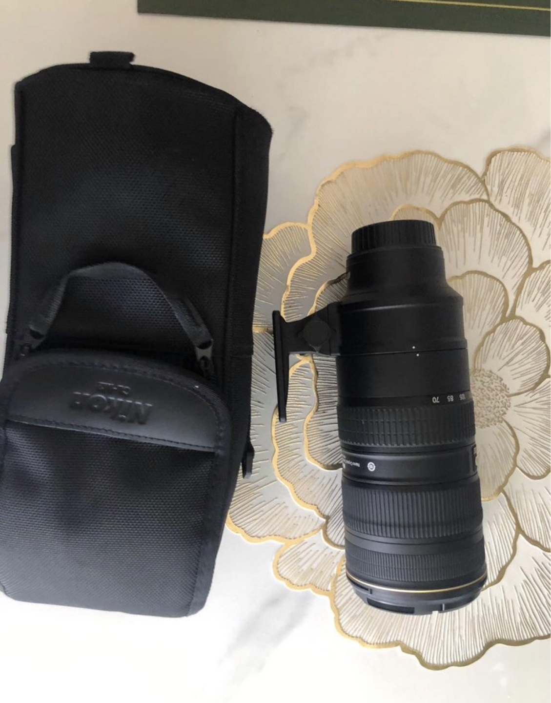 Nikon AF-S Nikkor 70-200mm f/2.8G ED VR Lens - photo 4