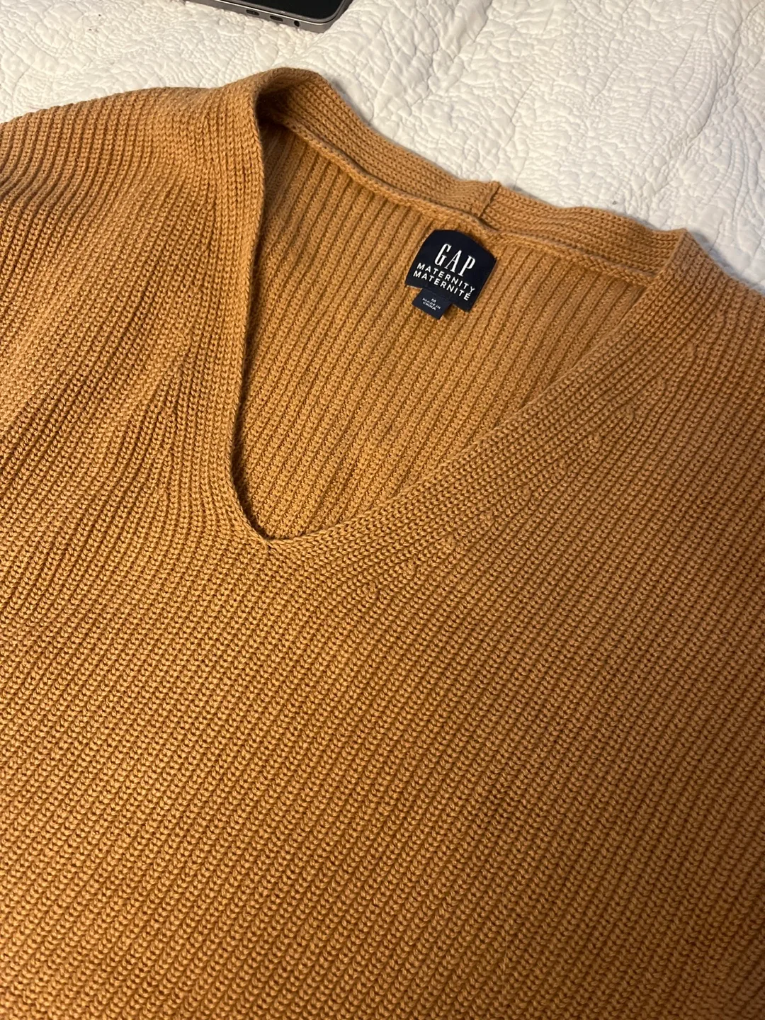 Brand New / never worn Gap Maternity V-Neck Sweater image indicator(4)