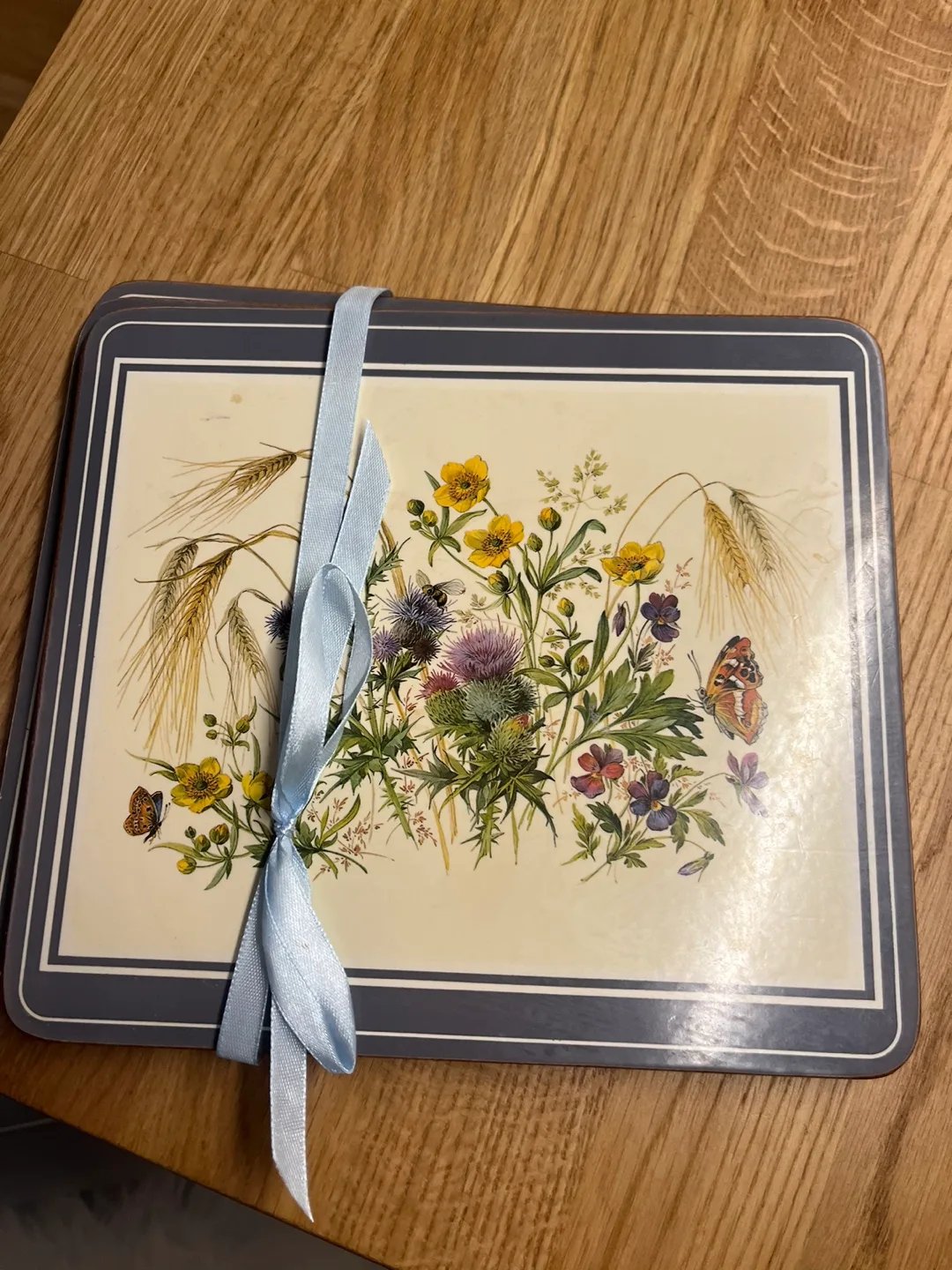 Set of 6 Vintage Floral Placecards for Meals Decor Etc image indicator(5)