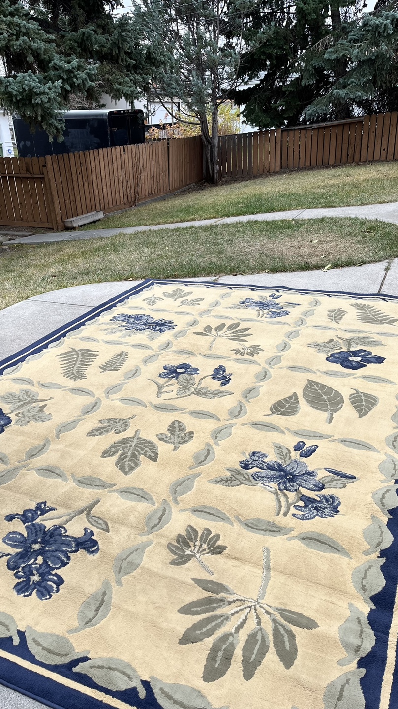Large Floral Area Rug - photo 2