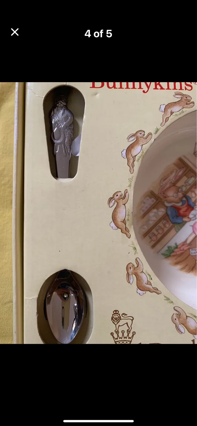 Royal Doulton Bunnykins Nursery Set image indicator(4)
