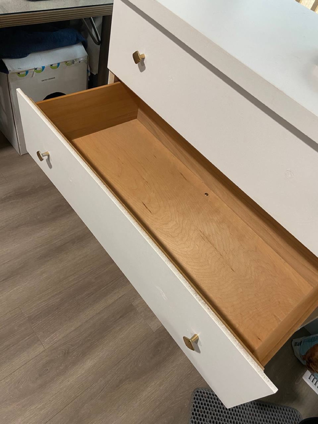 White Four Drawer Dresser 19x36x40,5 inch - photo 3