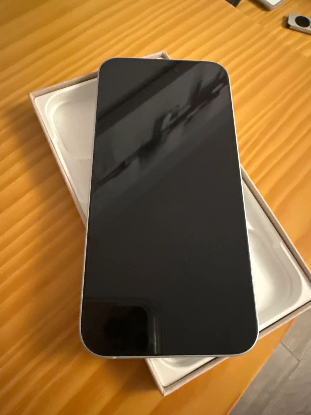 iPhone 15 Plus - 256 GB - light blue image indicator(2)