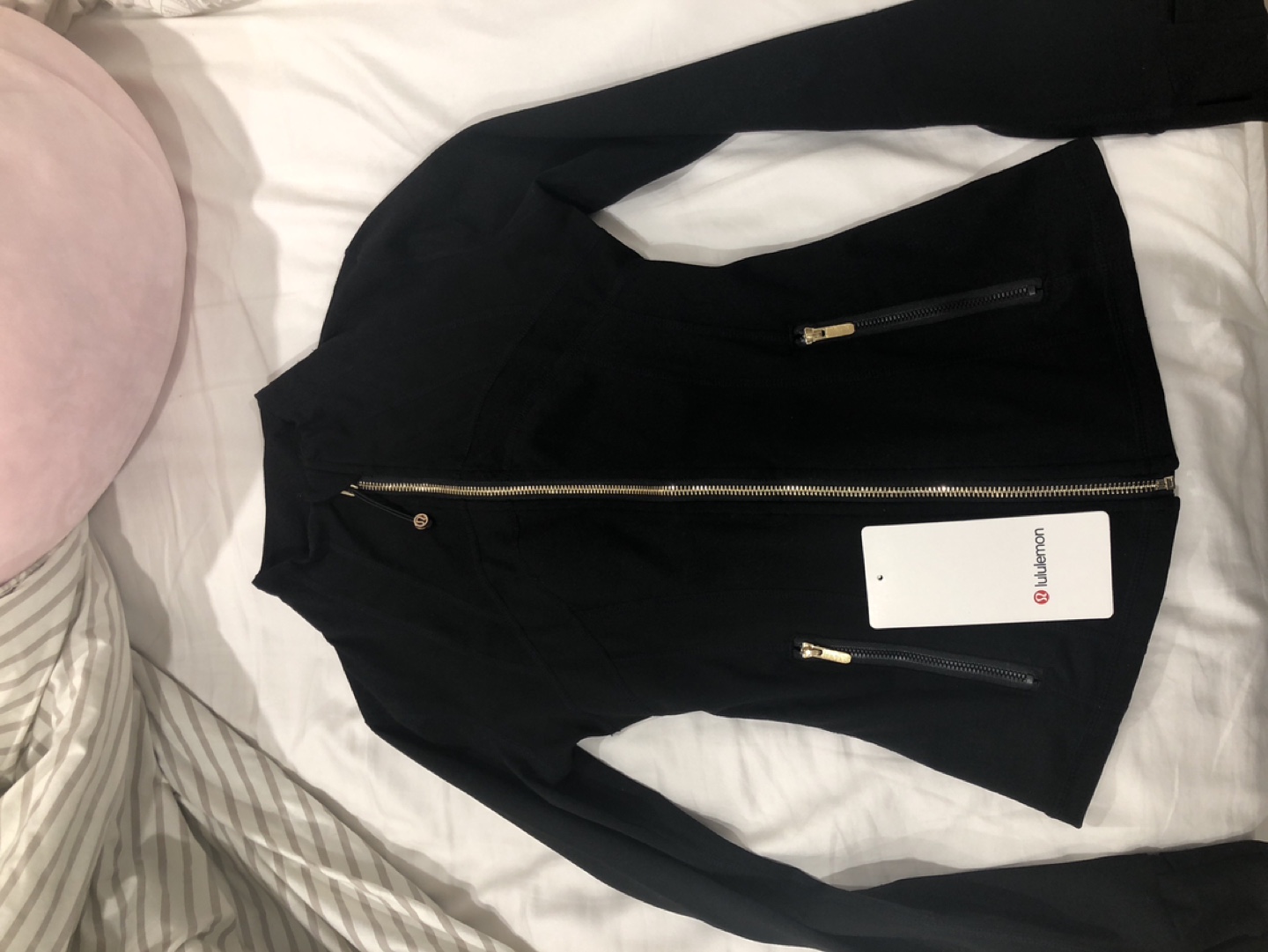Lululemon Define jacket- Black/Gold - Size 2 - photo 2