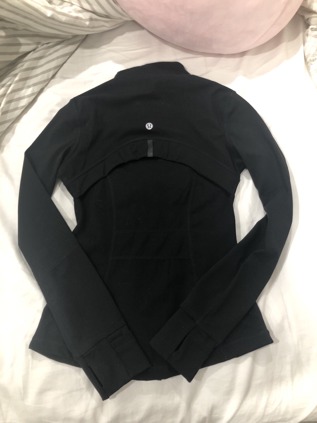 Lululemon Define jacket- Black/Gold - Size 2 - photo 3