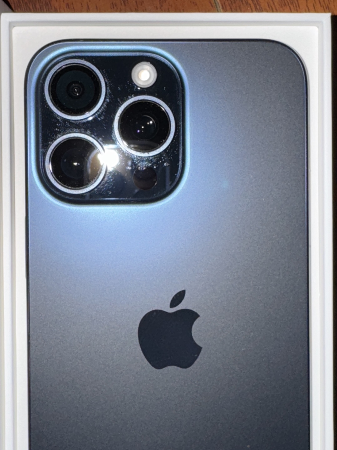 iPhone 15 Pro Max - photo 4