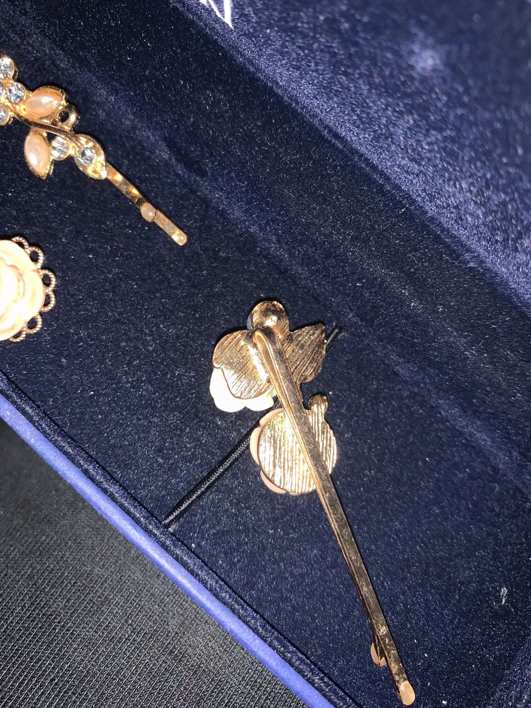 Gold plated vintage Hair Pins image indicator(3)