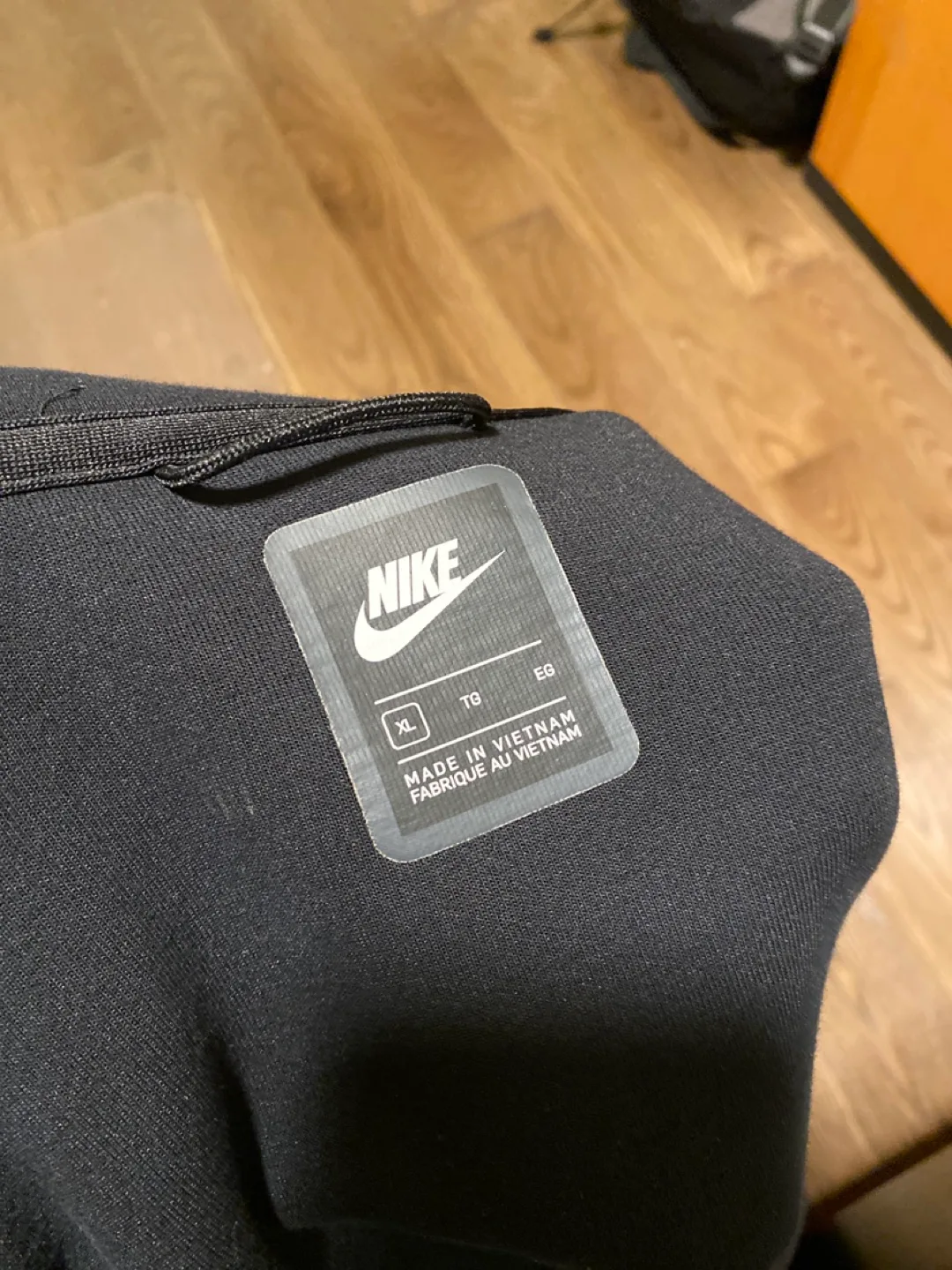 Nike Tech Fleece Zip Up Hoodie - Size XL image indicator(2)