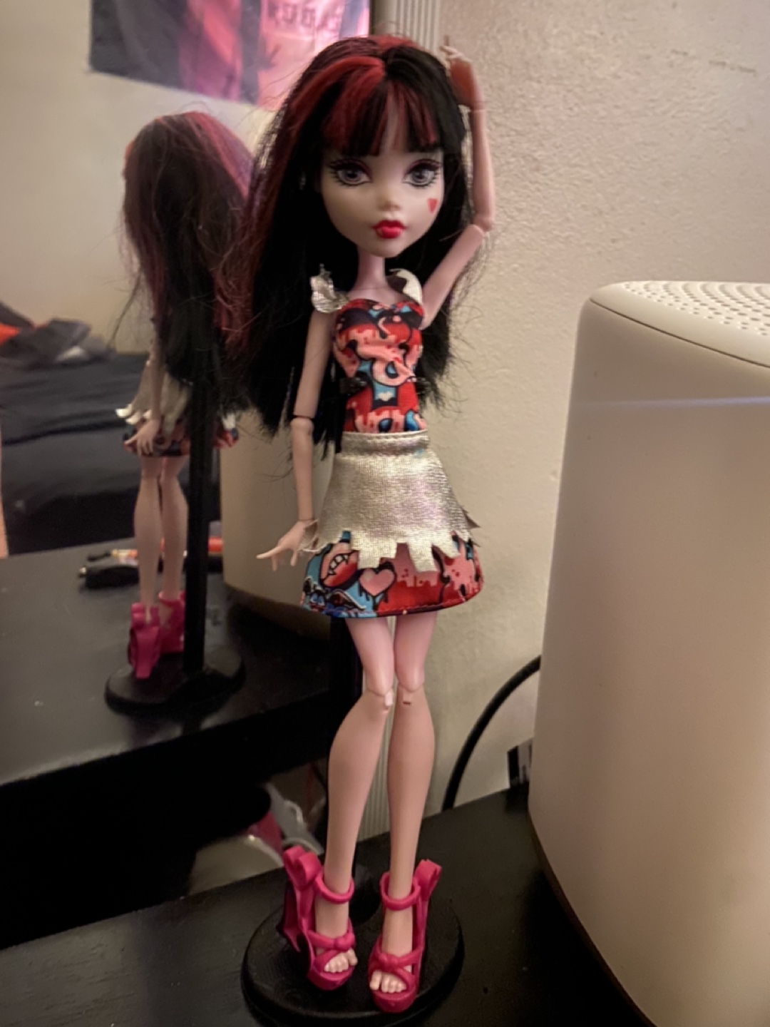 Monster High Draculaura With Stand