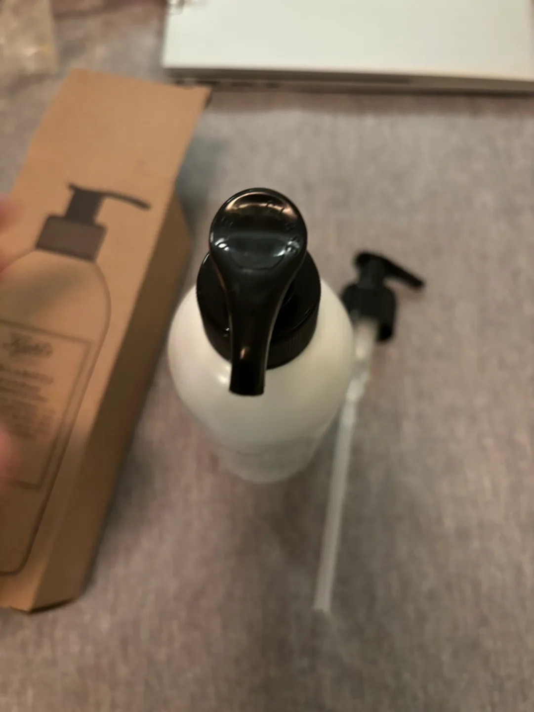 Kiehl's Refill-A-Bottle Empty Bottle image indicator(3)