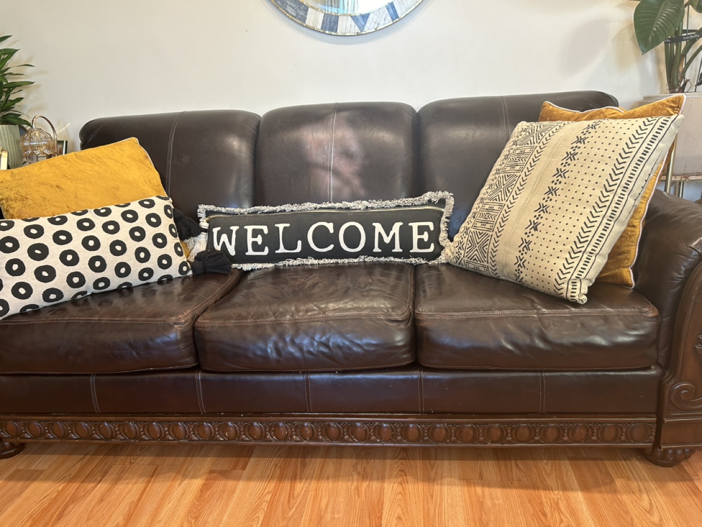 Free Raymore and Flanagan Leather Sofa