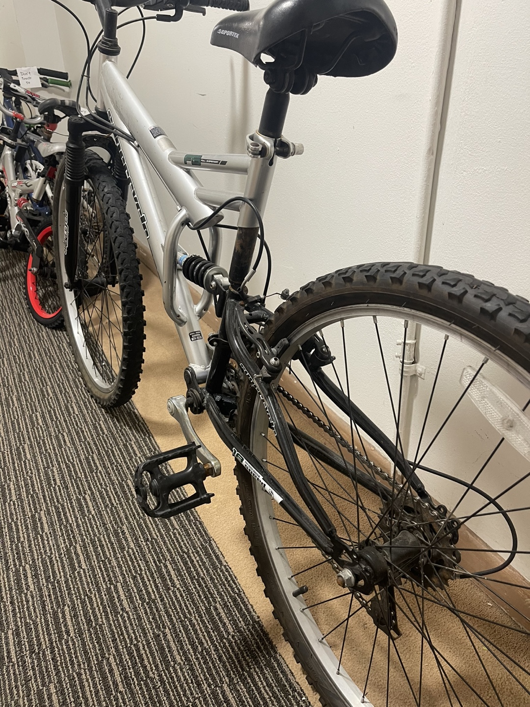 Selling my Silver Sportsride Mountain Bike for $15 - photo 2