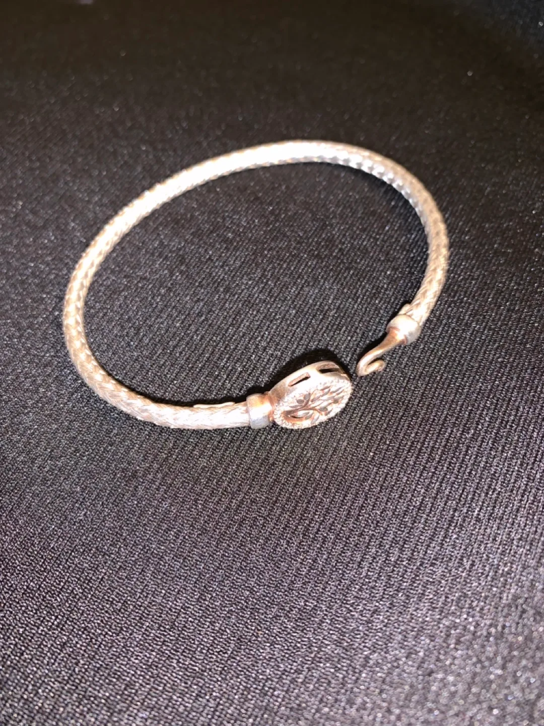 Silver Bracelet image indicator(4)