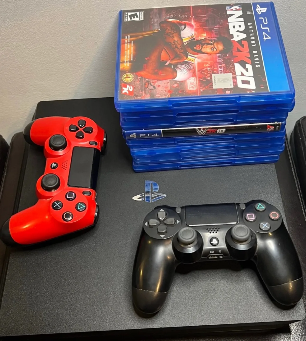 PS4 pro 1TB console thumbnail