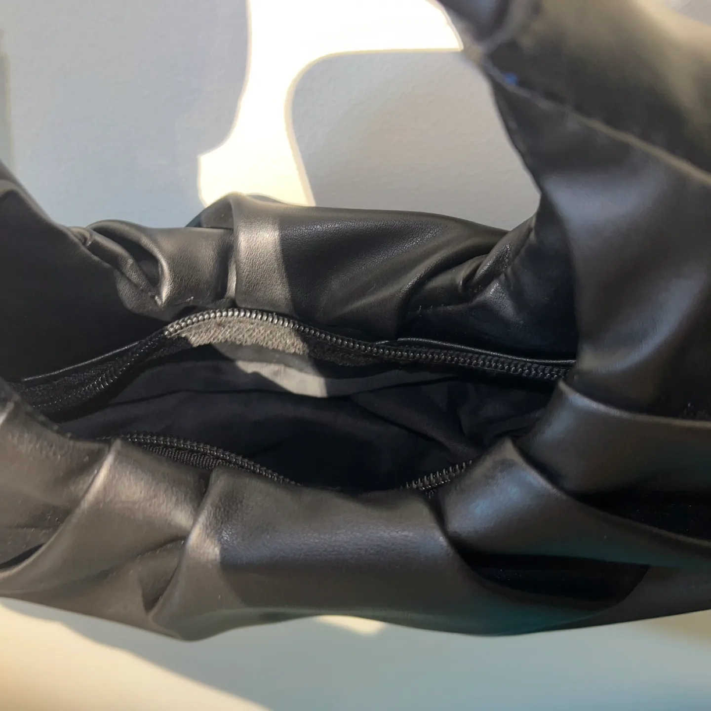 Black  Baguette Handbag image indicator(3)