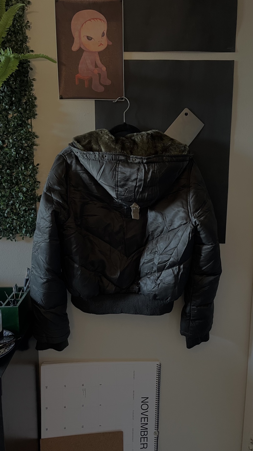 Y2k cropped dark olive green puffer jacket - photo 2