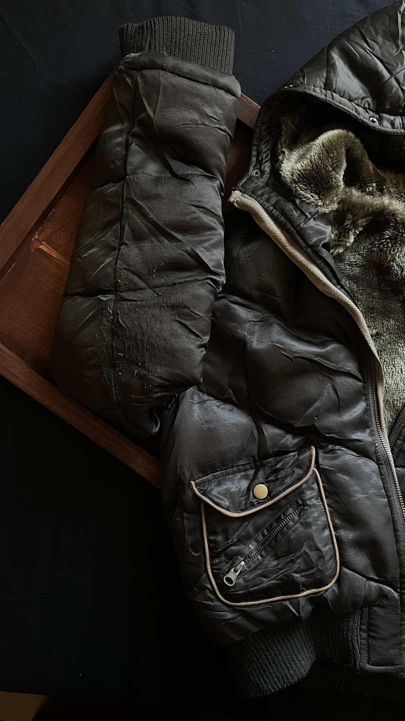 Y2k cropped dark olive green puffer jacket - photo 3