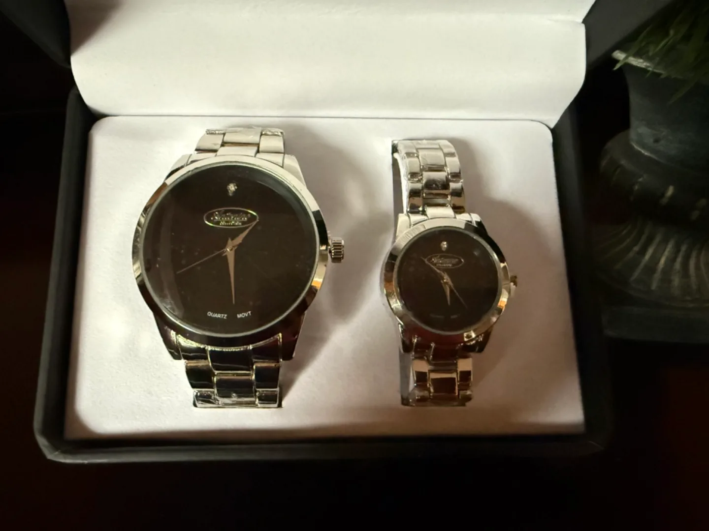 Antonino Collection His and Hers Watch Set image indicator(2)