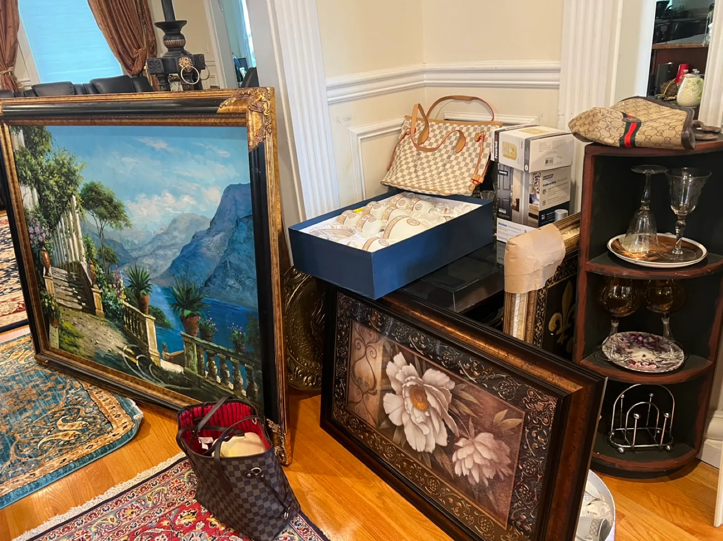 Large moving sale image indicator(2)