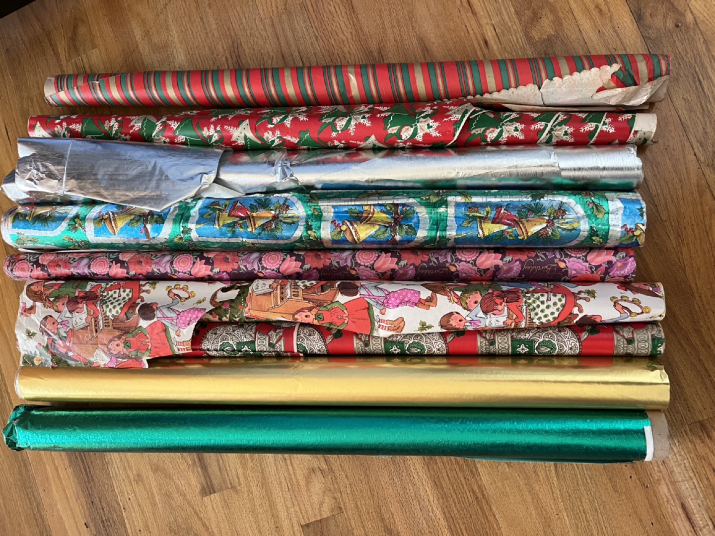 Vintage Christmas Wrapping Paper Roll Set