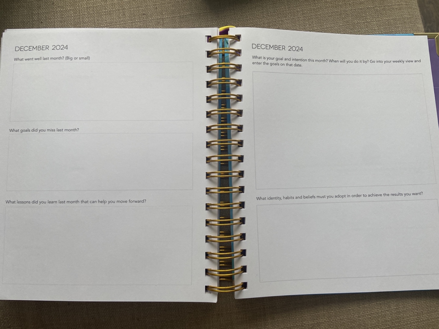 2024 Dream Life Designer Planner - photo 3