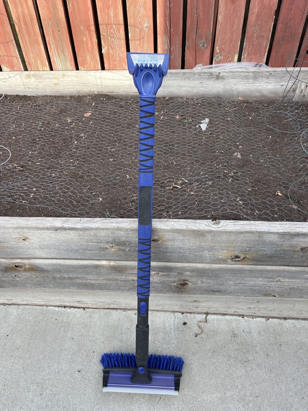 Snow Brush with Ice Scraper